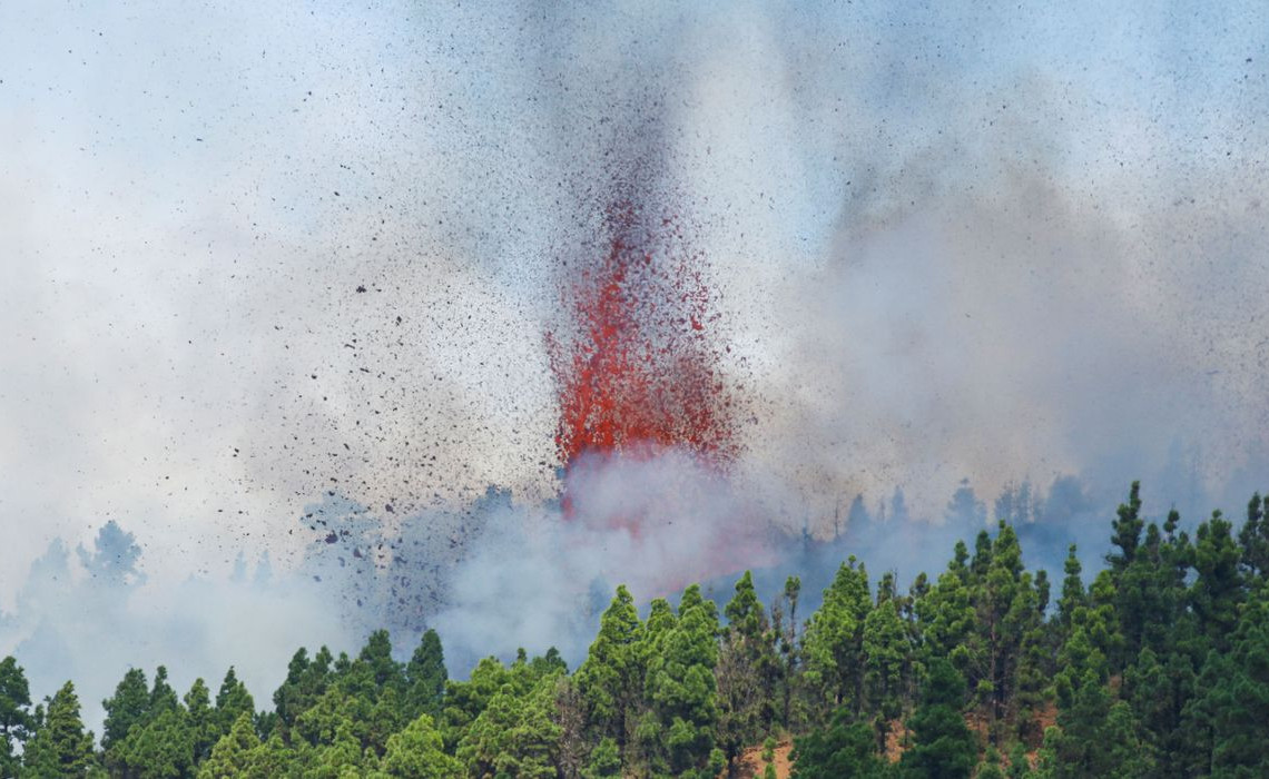 2021-09-19t182658z_478954599_rc23tp9pdpro_rtrmadp_3_spain-volcano