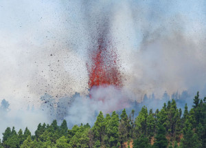 2021-09-19t182658z_478954599_rc23tp9pdpro_rtrmadp_3_spain-volcano