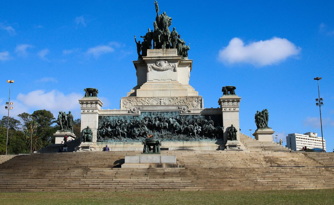 monumento_a_independencia_do_brasil_rvrsa_abr_02092111302_0