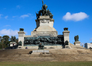 monumento_a_independencia_do_brasil_rvrsa_abr_02092111302_0