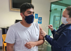 mutirao-de-vacinacao-em-engenheiro-coelho-aplica-cerca-de-mil-doses-contra-covid-19-correio-nogueirense
