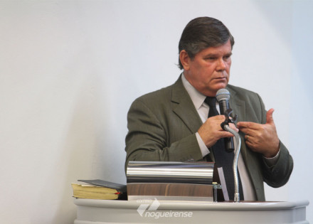 o-trabalho-dessa-casa-precisa-ser-respeitado-aqui-nao-tem-moleque-e-aqui-nao-tem-ninguem-escondendo-nada-diz-professor-adalberto-correio-nogueirense