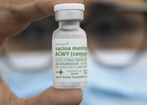 vacinação contra meningite