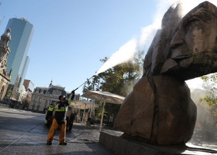 2020-05-16t000000z_1708870999_rc2vpg95zbi3_rtrmadp_3_health-coronavirus-chile