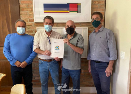 decano-melinho-e-recebido-pelo-deputado-federal-carlos-sampaio-em-sua-residencia-correio-nogueirense