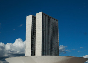 monumentos_brasilia_cupula_plenario_da_camara_dos_deputados3103201340