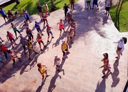 outubro-rosa-prefeitura-promove-aulao-de-ritmo-e-danca-na-lagoa-dos-passaros-correio-nogueirense