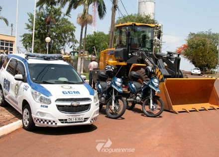 prefeito-de-engenheiro-coelho-entrega-veiculos-para-a-seguranca-publica-e-secretaria-de-obras-correio-nogueirense-capa