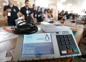 um-ano-antes-de-eleicao-tse-abre-codigo-fonte-de-urnas-eletronicas