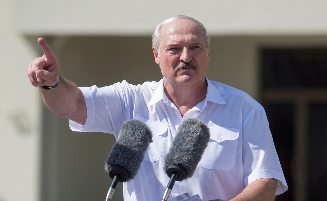 2020-08-17t143256z_1_lynxnpeg7g0z2_rtroptp_4_belarus-election