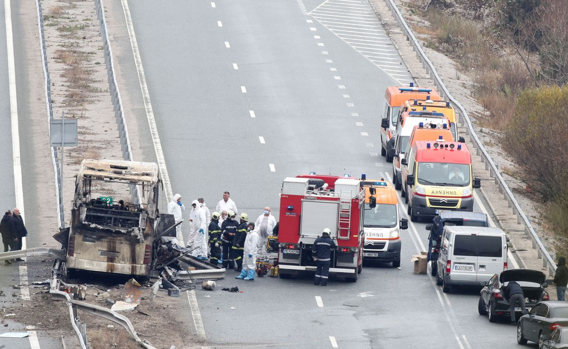 2021-11-23t101340z_659710410_rc2a0r9wgplg_rtrmadp_3_bulgaria-accident
