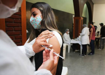 intervalo-para-3a-dose-cai-de-6-para-5-meses-em-artur-nogueira-correio-nogueirense