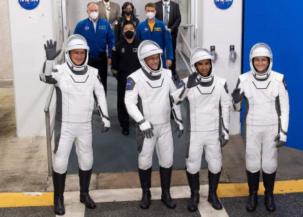 nova-equipe-de-astronautas-chega-a-estacao-espacial-internacional-correio-nogueirense