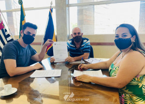 prefeitura-de-artur-nogueira-ganha-novo-caminhao-e-reforca-frota-de-veiculos-correio-nogueirense