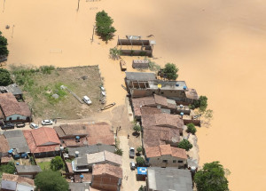 2021-12-13t115259z_236759706_rc20dr9c8m9i_rtrmadp_3_brazil-floods