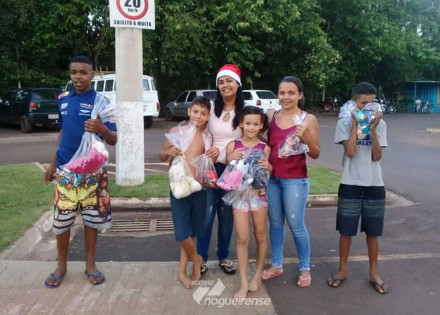 casal-de-engenheiro-coelho-pede-brinquedos-usados-para-o-natal-solidario-correio-nogueirense