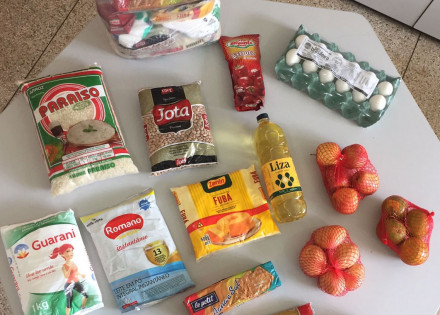 prefeitura-entrega-kits-de-alimento-para-alunos-de-engenheiro-coelho-correio-nogueirense