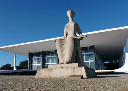 stf-suspende-julgamento-que-proibe-demissao-de-nao-vacinados-correio-nogueirense