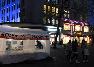 2021-12-02t133937z_1_lynxmpehb10ok_rtroptp_4_health-coronavirus-germany