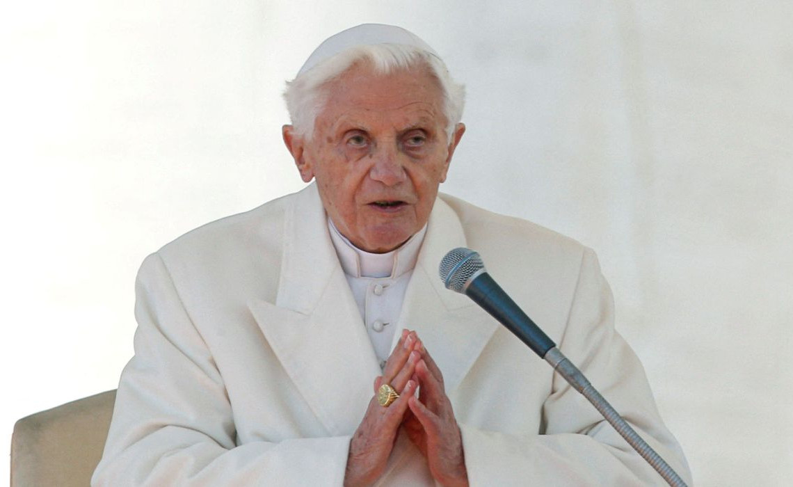 2022-01-20t150221z_1_lynxmpei0j0x5_rtroptp_4_religiao-papa-bentoxvi