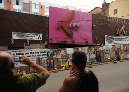 901415-kiss_1ano apos tragedia_3619