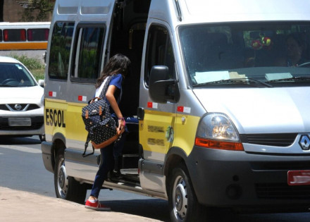 pais-devem-ficar-atentos-ao-contratar-transporte-escolar-para-os-filhos-correio-nogueirense
