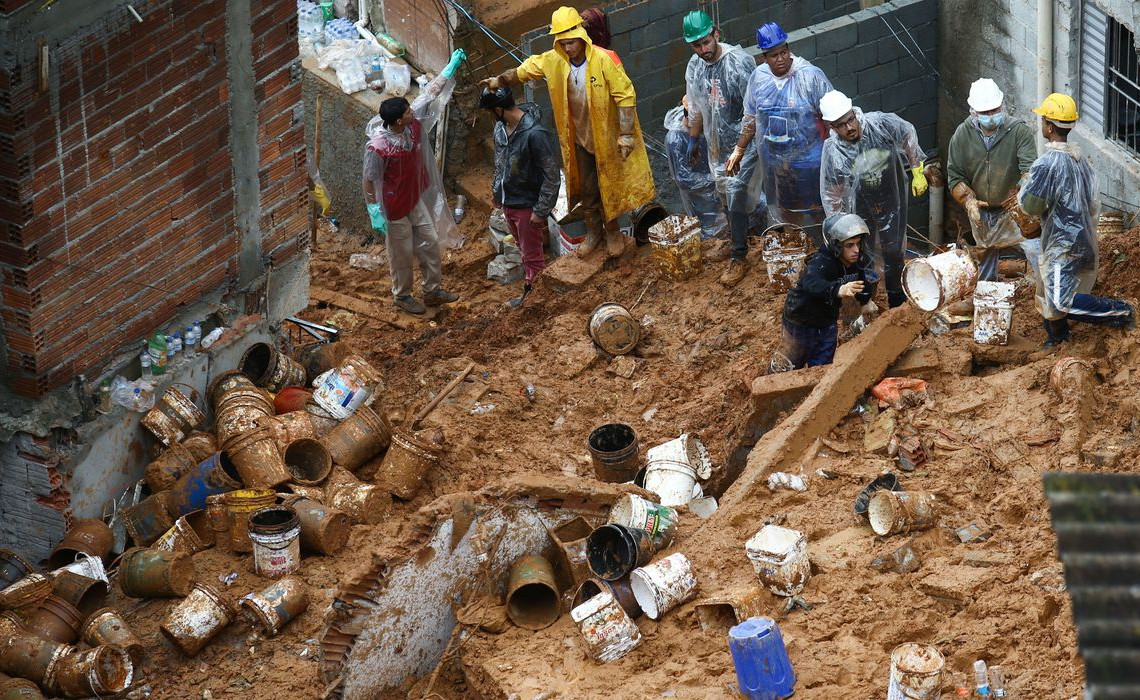 2022-01-31t183152z_1757287549_rc2eas9bcg09_rtrmadp_3_brazil-flooding-sao-paulo