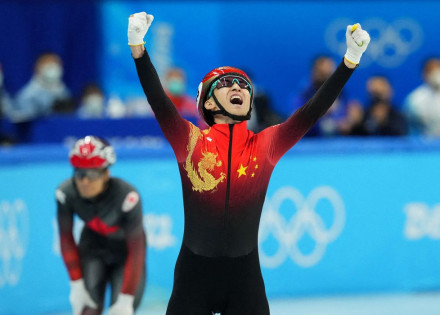 2022-02-05t152402z_519409214_sp1ei2512jlak_rtrmadp_3_olympics-2022-shorttrack