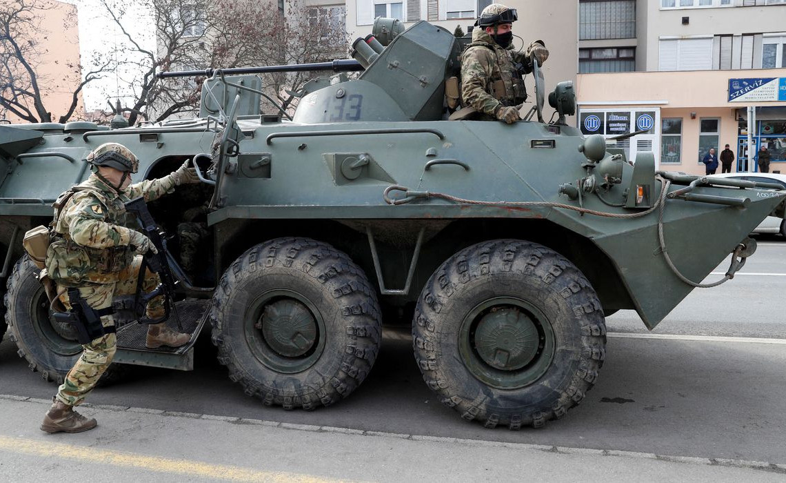 2022-02-25t105011z_1445728503_rc2yqs9jd87d_rtrmadp_3_ukraine-crisis-hungary-border