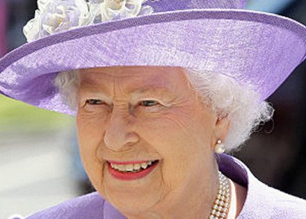 queen_elizabeth_site_oficial_02