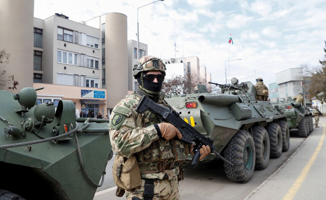2022-02-25t105011z_1789031239_rc2yqs9e9v07_rtrmadp_3_ukraine-crisis-hungary-border