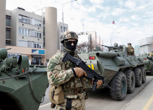 2022-02-25t105011z_1789031239_rc2yqs9e9v07_rtrmadp_3_ukraine-crisis-hungary-border