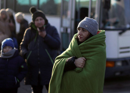 2022-03-03t190505z_1239813878_rc23vs9e5a4j_rtrmadp_3_ukraine-crisis-border-slovakia_0