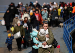 2022-03-07t131951z_937160301_rc2mxs98vc3f_rtrmadp_3_ukraine-crisis-border-romania