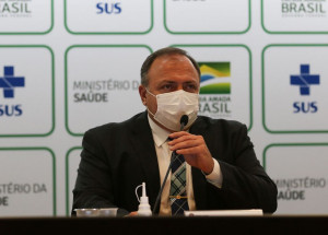 _combate_a_pandemia_de_covid-19150320211067