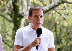 estado-de-sp-aplica-quarta-dose-da-vacina-de-covid-19-nos-idosos-acima-de-80-anos-correio-nogueirense