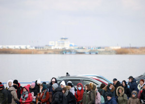 2022-03-07t131951z_1777773127_rc2mxs9y4kgi_rtrmadp_3_ukraine-crisis-border-romania