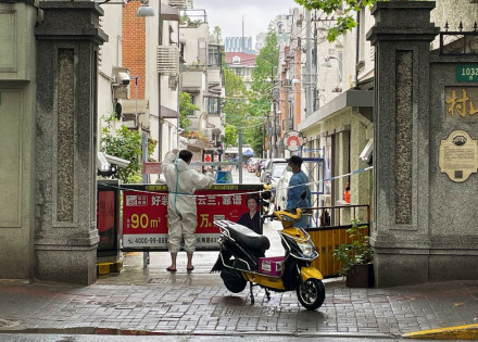 2022-04-23t054208z_144821765_rc2tst922vtx_rtrmadp_3_health-coronavirus-china