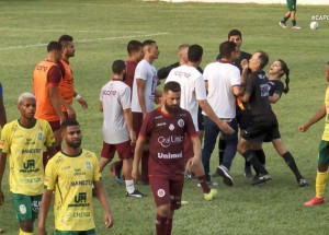 cabecada_bandeirinha