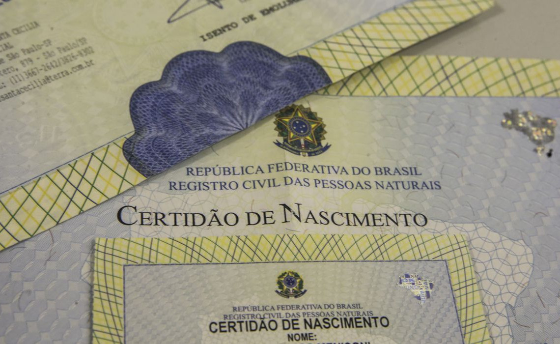 Certidão de Nascimento
