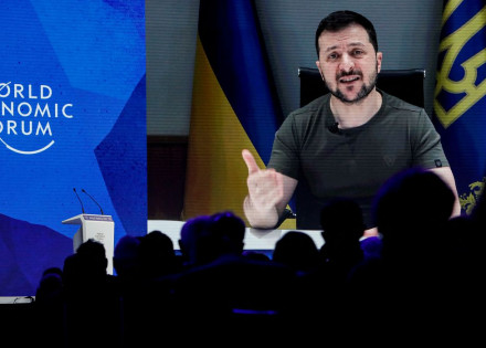 2022-05-23t110718z_1_lynxnpei4m0ez_rtroptp_4_ucrania-crise-zelenskiy-davos