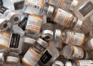 2022-05-23t125413z_1_lynxnpei4m0jr_rtroptp_4_saude-covid-pfizer-menores5