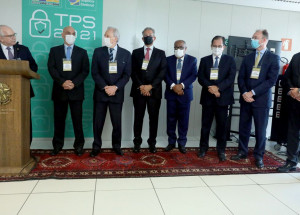 52068693701_66b7209a83_k