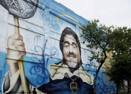 maradona_muro_grafitado_futebol