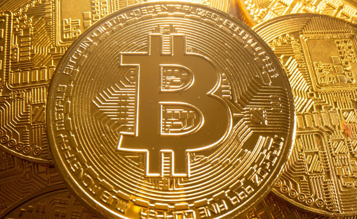 2021-10-05t192018z_350294484_rc2v3q9l1wnl_rtrmadp_3_fintech-crypto