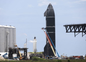 2022-05-31t000000z_451628806_mt1nurpho000y47p0i_rtrmadp_3_usa-spacex
