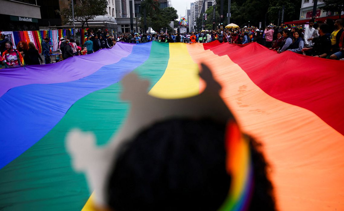 2022-06-19t153400z_2079713795_rc20vu936uih_rtrmadp_3_gay-pride-brazil