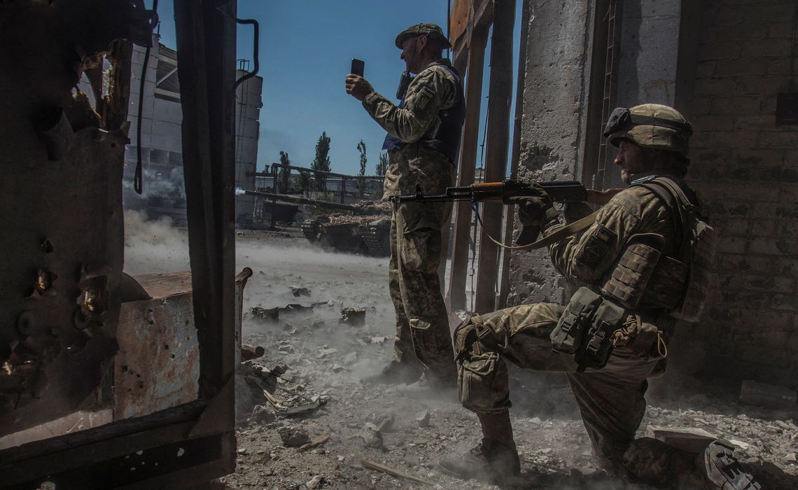 2022-06-23t120756z_1_lynxmpei5m0h0_rtroptp_4_ucrania-crise-ue-donbas