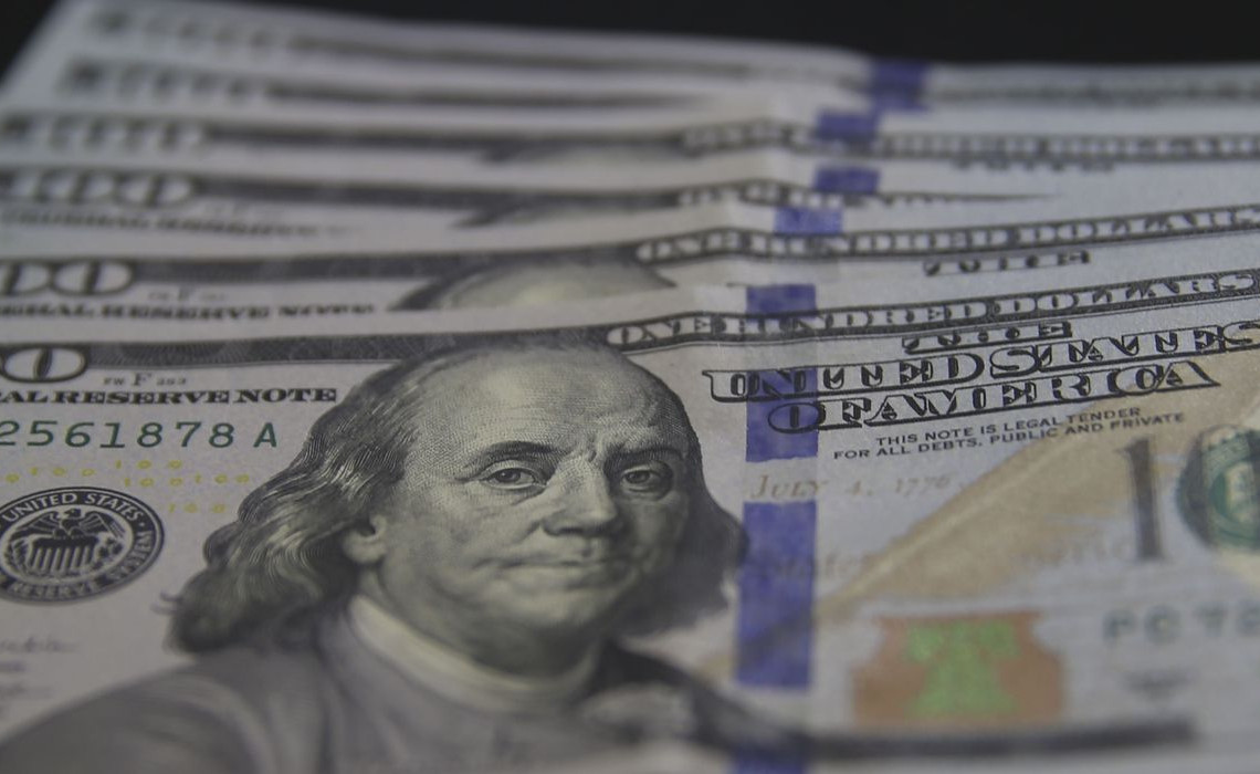 Dólar