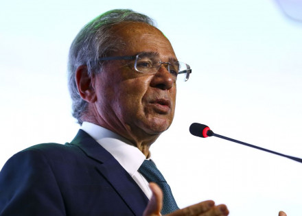 paulo-guedes-telebrasil_mcamgo_abr_280620221818-7